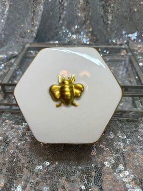 Bee octagon trinket organizer
